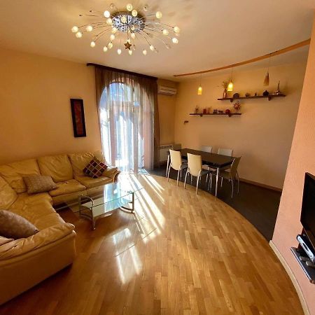 City Center Cute Flat 3 Rooms Ереван Экстерьер фото